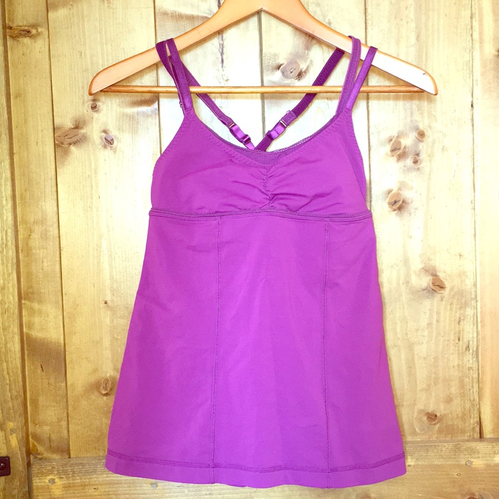 Lululemon swim exercise top